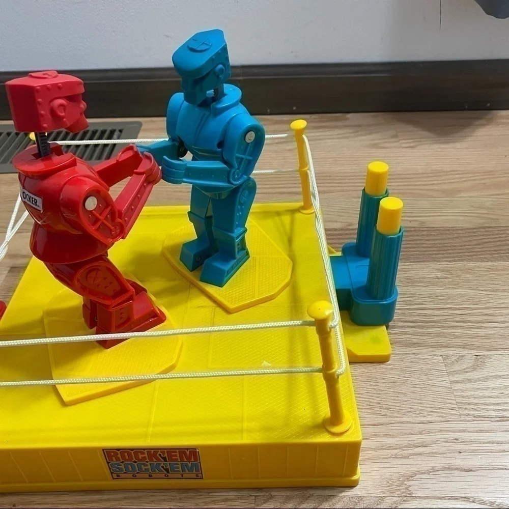 Vintage Mattel Rock’em Sock’em Robots Tabletop Game